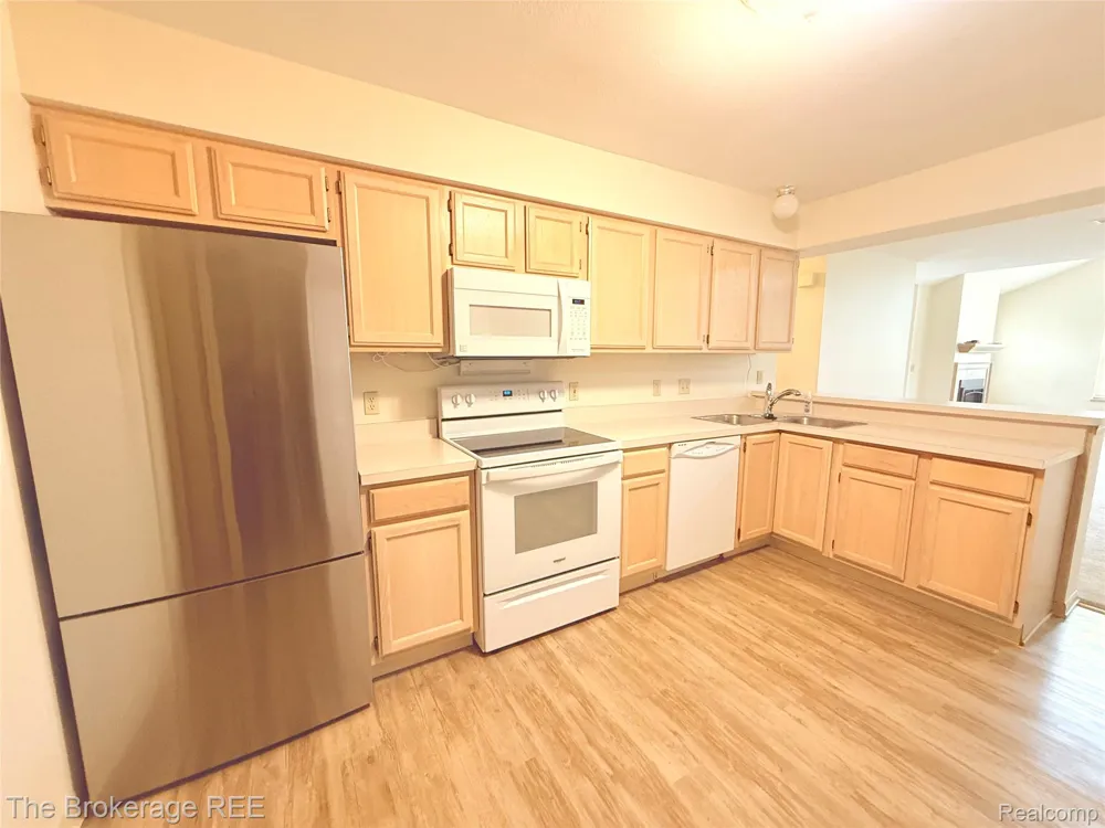 610 Perry Creek Drive Grand Blanc City, MI 48439
