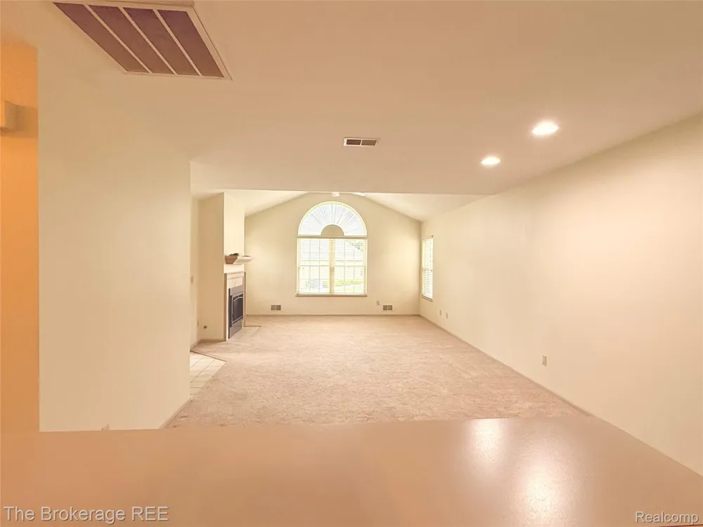 610 Perry Creek Drive Grand Blanc City, MI 48439