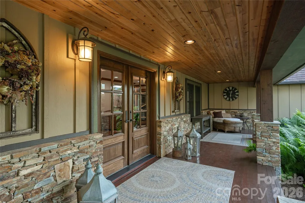 345 Prospect Drive Burnsville, NC 28714