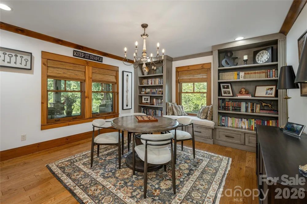345 Prospect Drive Burnsville, NC 28714