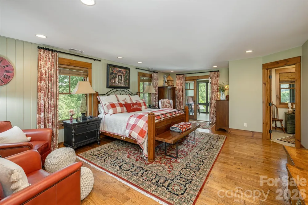 345 Prospect Drive Burnsville, NC 28714