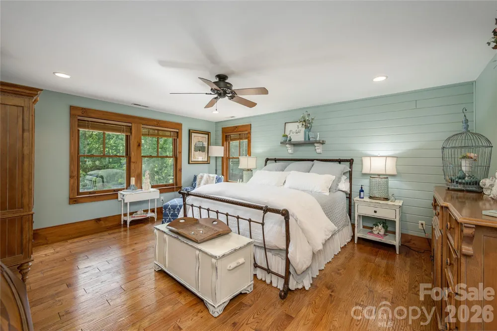 345 Prospect Drive Burnsville, NC 28714
