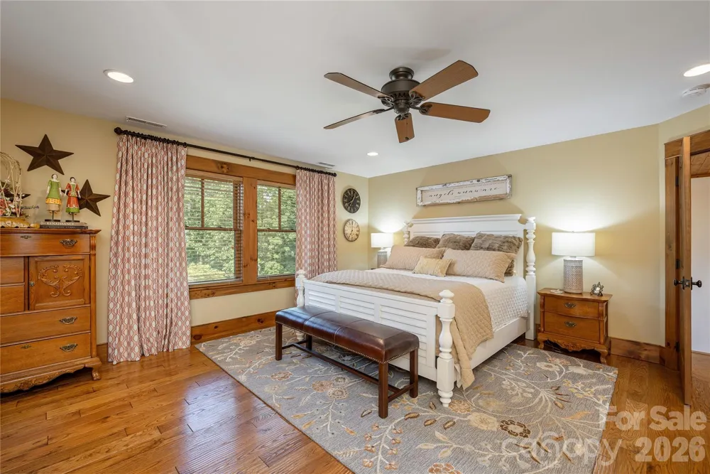 345 Prospect Drive Burnsville, NC 28714