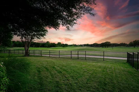 2125 Clubside Drive