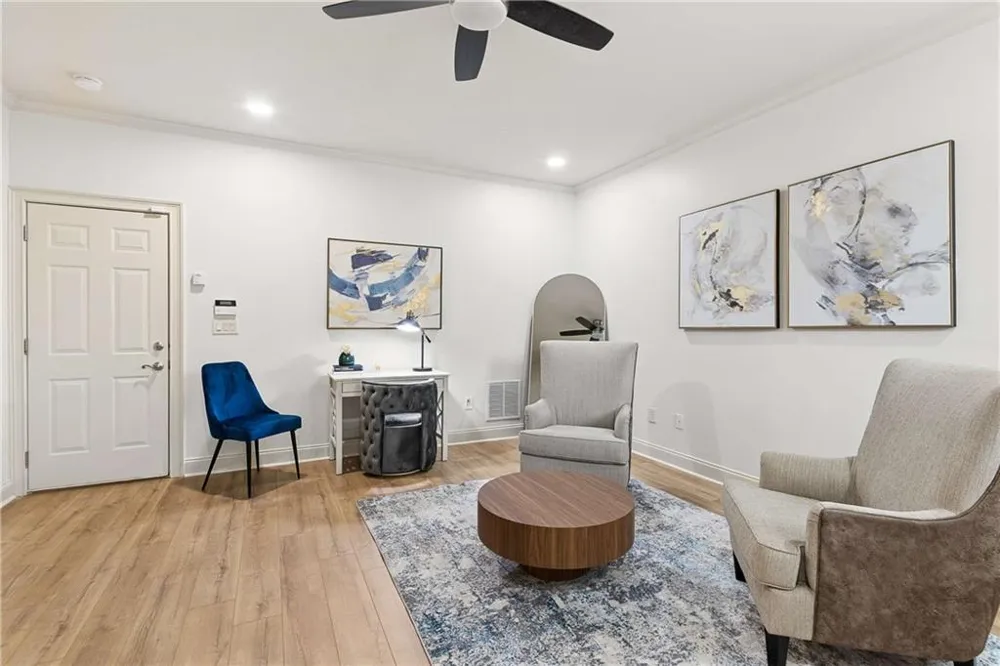 997 Pearl Point Sandy Springs, GA 30328