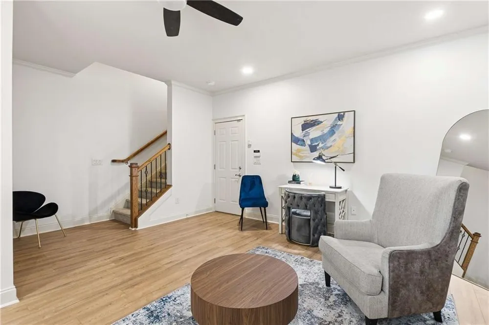 997 Pearl Point Sandy Springs, GA 30328