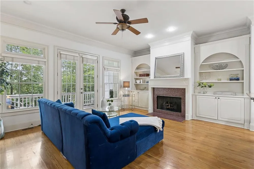 997 Pearl Point Sandy Springs, GA 30328