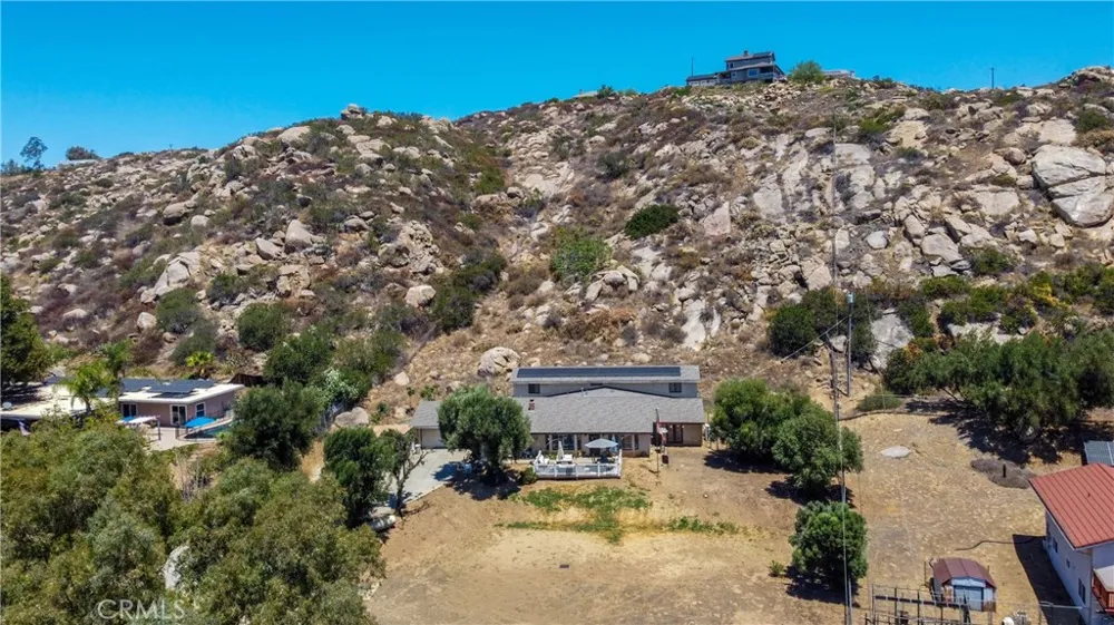 1529 Olive Ramona, CA 92065