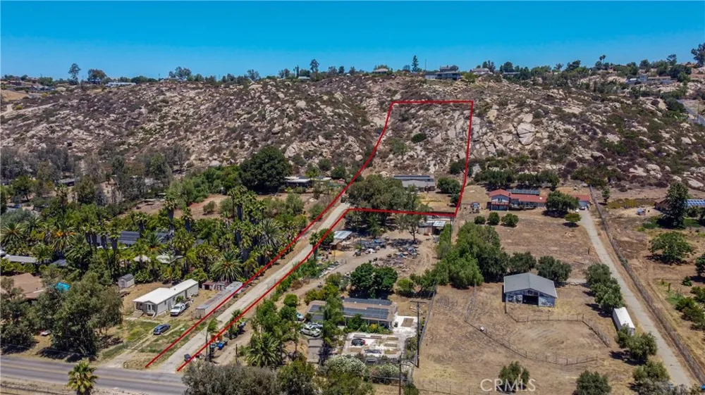 1529 Olive Ramona, CA 92065