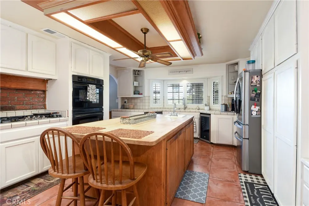 1529 Olive Ramona, CA 92065