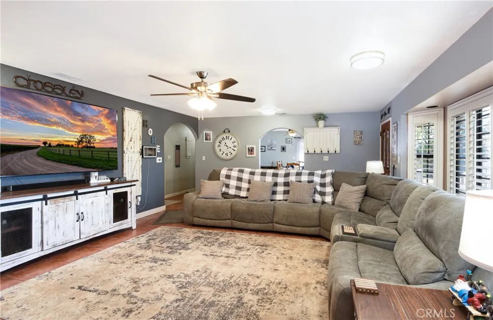 1529 Olive Ramona, CA 92065