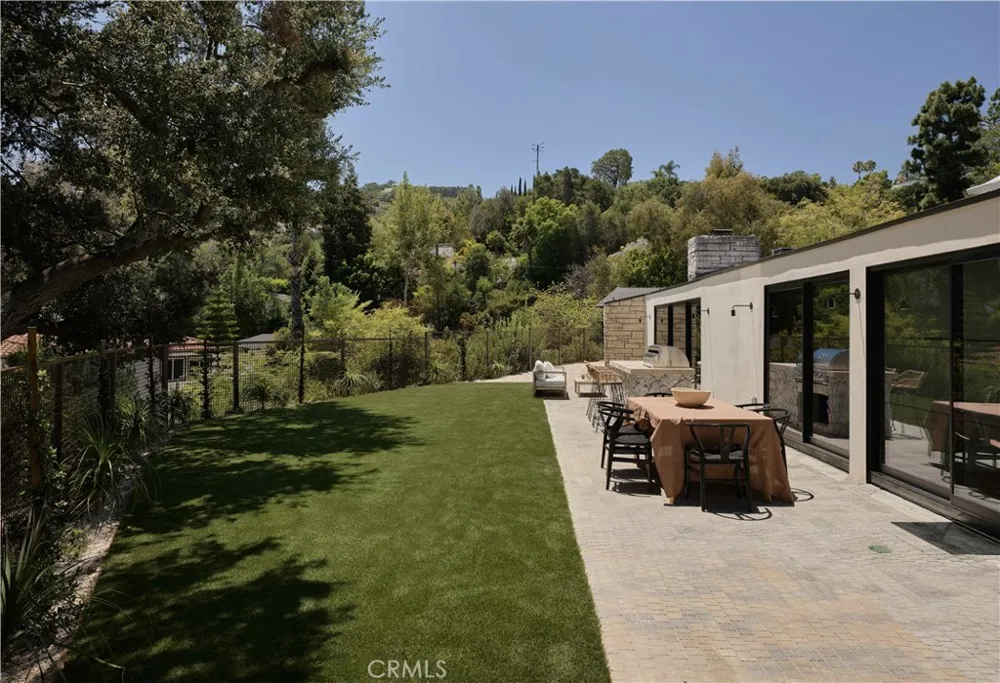 3655 Wrightwood Studio City, CA 91604