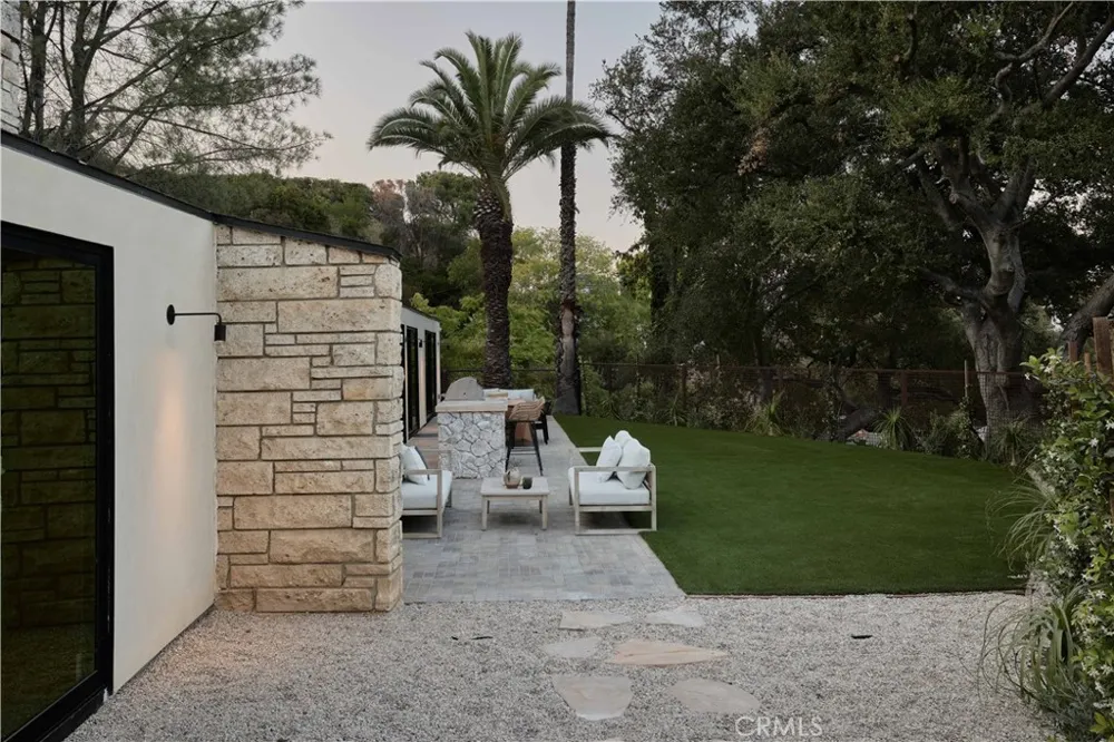3655 Wrightwood Studio City, CA 91604