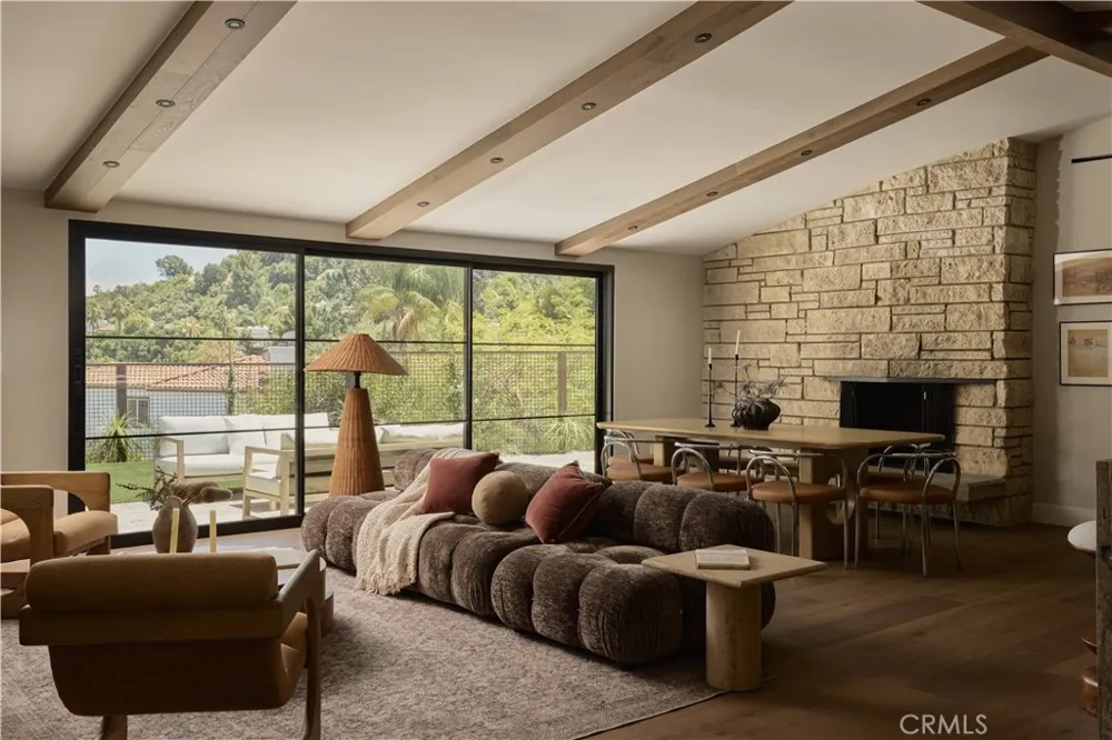 3655 Wrightwood Studio City, CA 91604