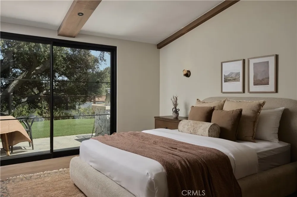 3655 Wrightwood Studio City, CA 91604