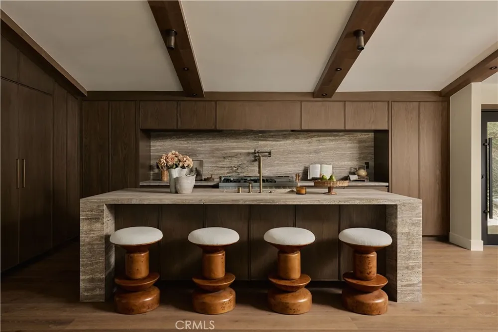 3655 Wrightwood Studio City, CA 91604