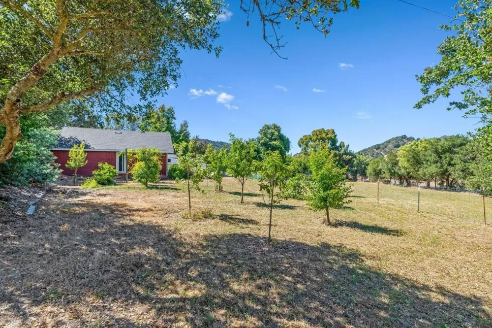 9465 Watsonville Road Gilroy, CA 95020