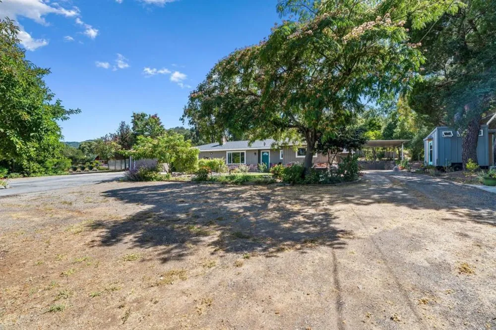 9465 Watsonville Road Gilroy, CA 95020