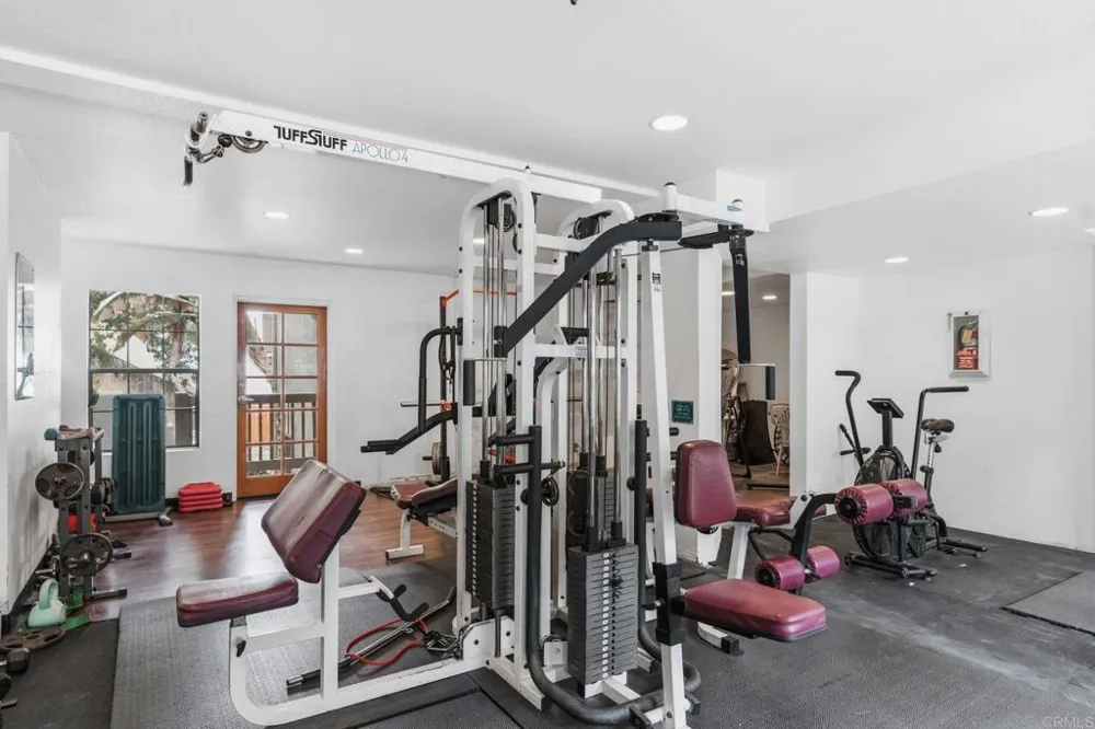 3961 Hortensia Street #H10 San Diego, CA 92110