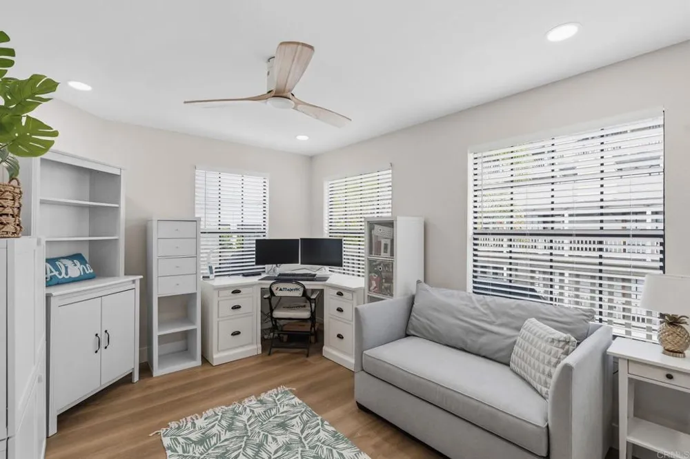 3961 Hortensia Street #H10 San Diego, CA 92110