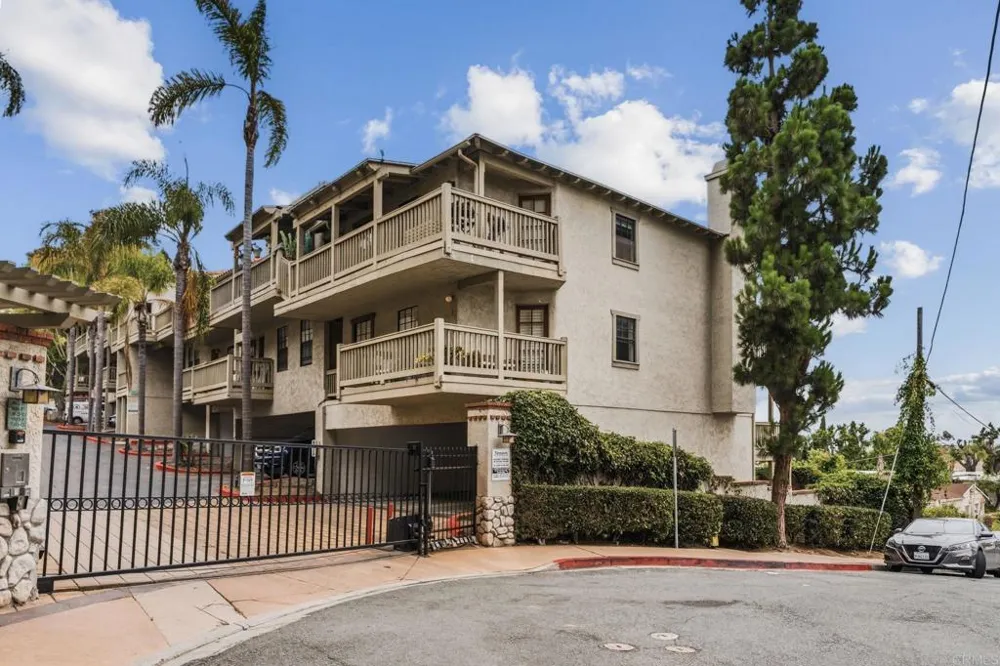 3961 Hortensia Street #H10 San Diego, CA 92110