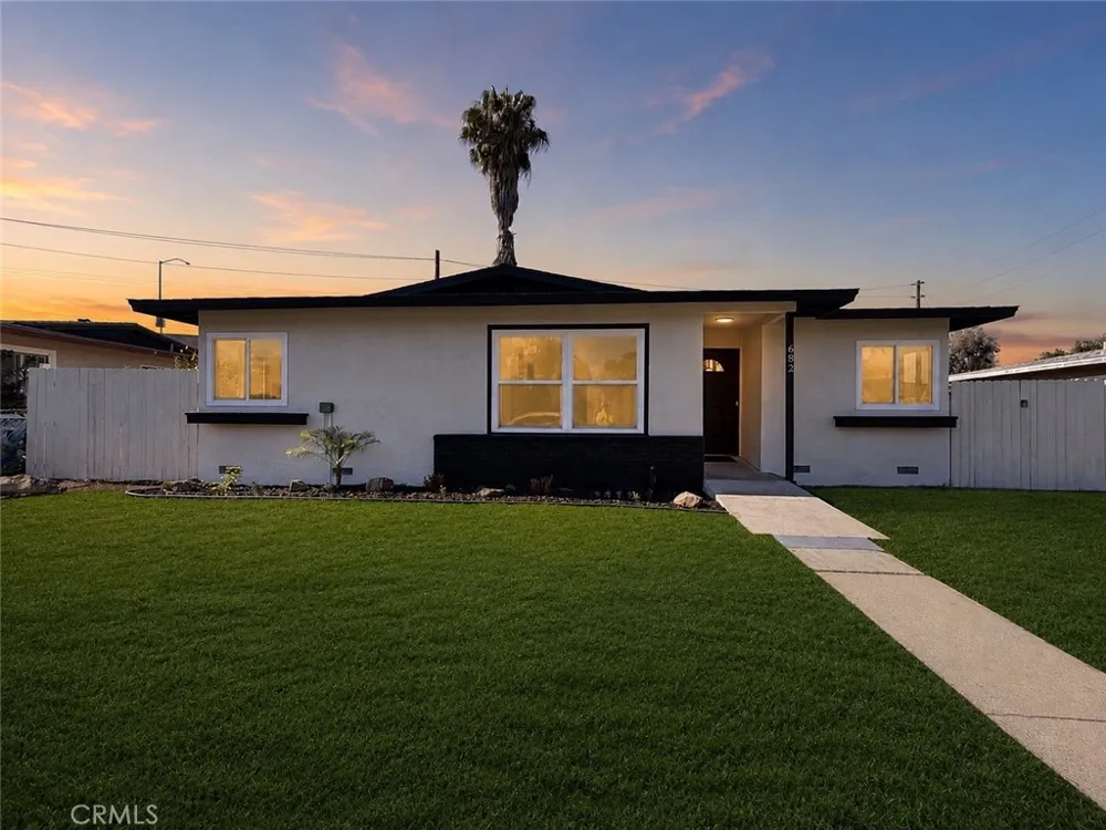 682 E La Verne Avenue Pomona, CA 91767