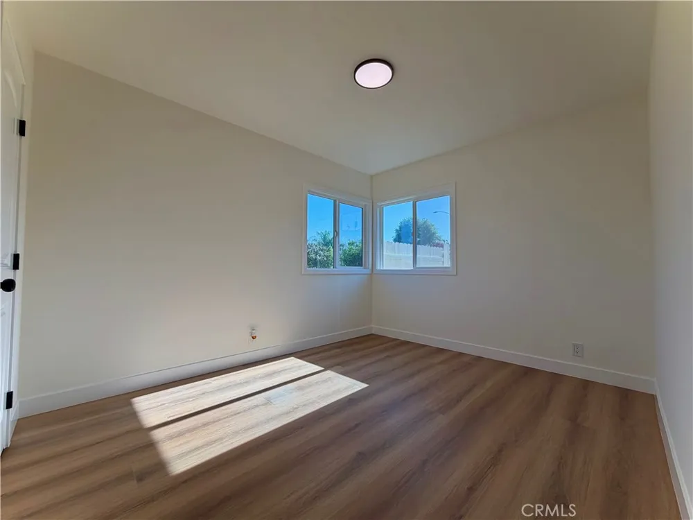 682 E La Verne Avenue Pomona, CA 91767