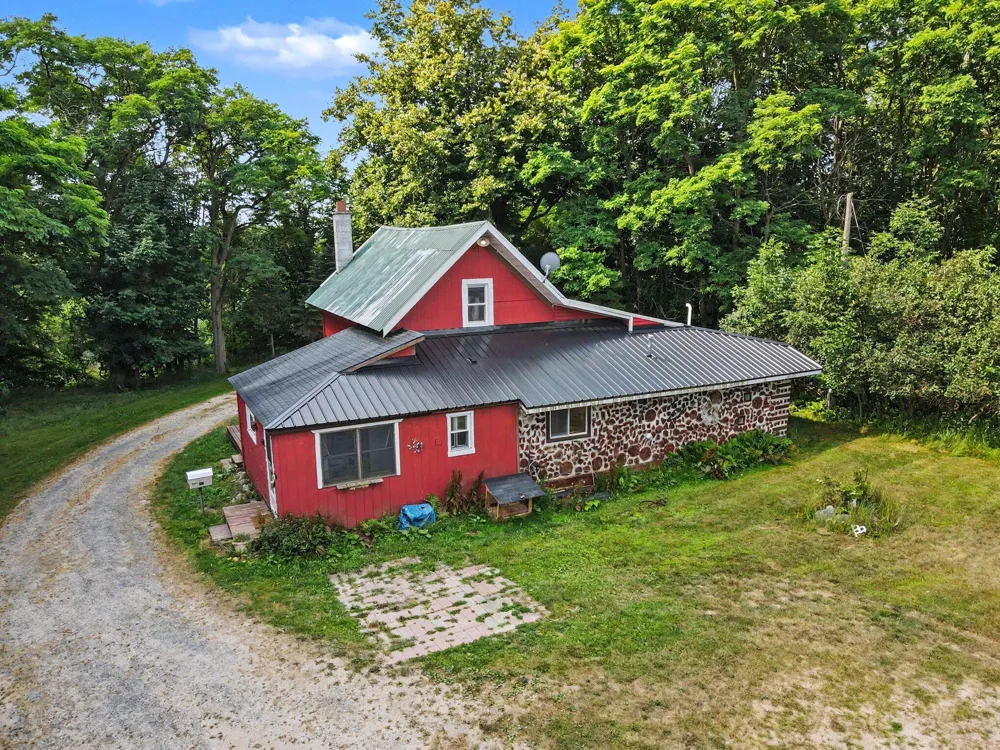4660 E Beyer Road Fountain, MI 49410