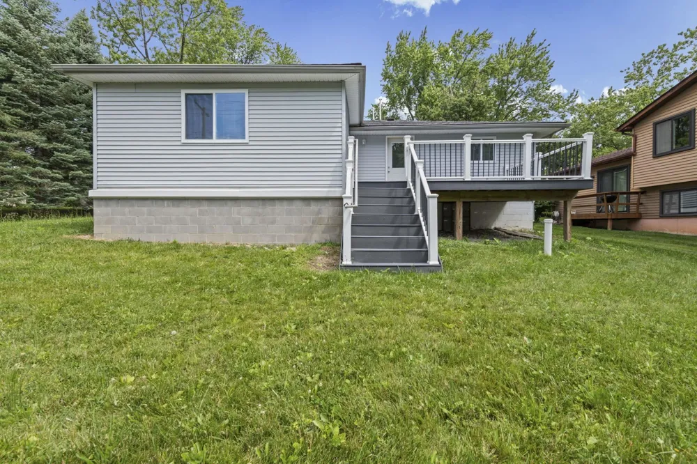 6777 Dandison Boulevard West Bloomfield Charter Township, MI 48324