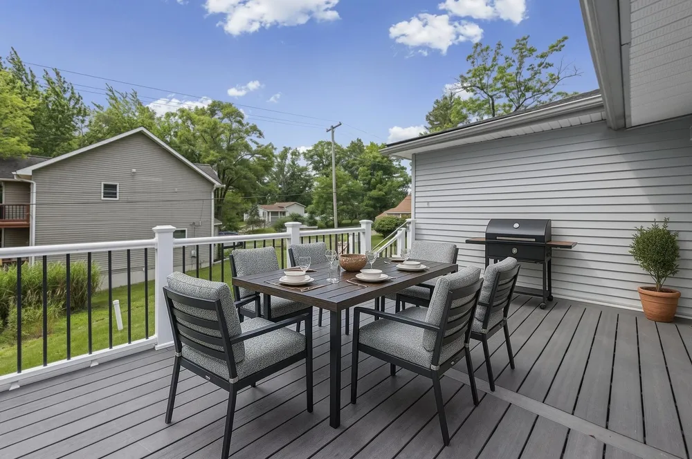 6777 Dandison Boulevard West Bloomfield Charter Township, MI 48324