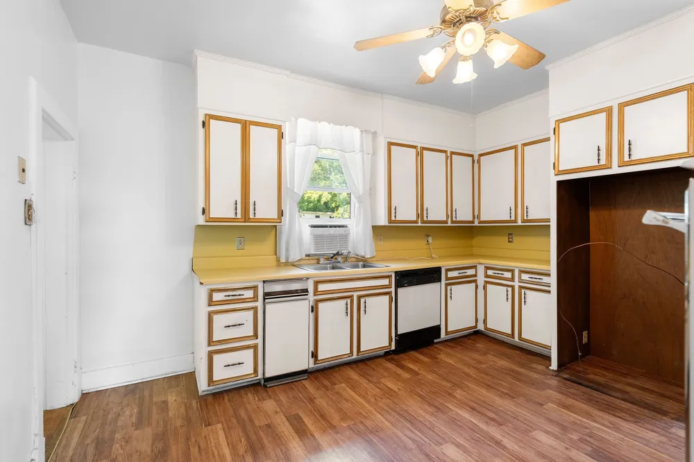3600 Nashville Hwy Lewisburg, TN 37091