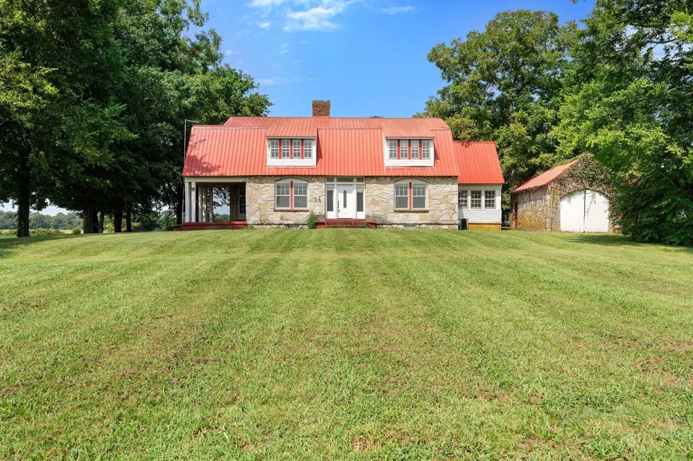 3600 Nashville Hwy Lewisburg, TN 37091