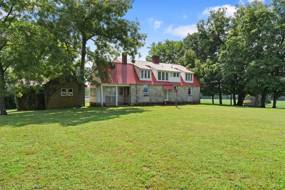 3600 Nashville Hwy Lewisburg, TN 37091