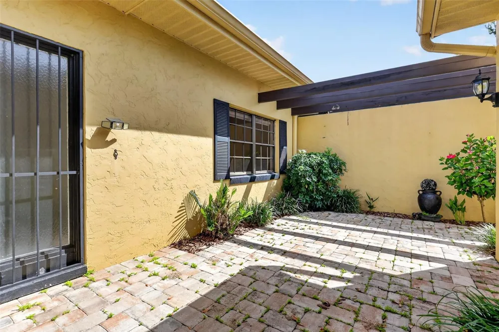 1111 LAKESHORE DRIVE #C3 Eustis, FL 32726