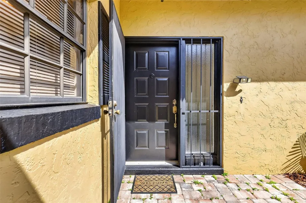 1111 LAKESHORE DRIVE #C3 Eustis, FL 32726