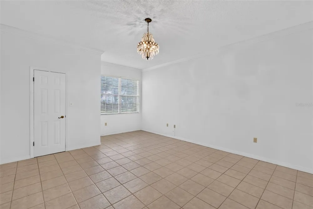 1111 LAKESHORE DRIVE #C3 Eustis, FL 32726