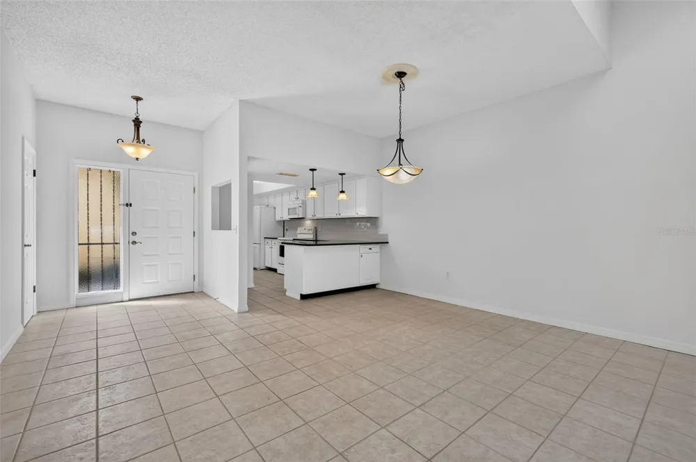 1111 LAKESHORE DRIVE #C3 Eustis, FL 32726
