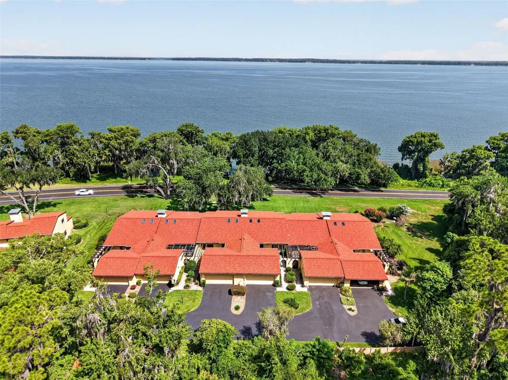 1111 LAKESHORE DRIVE #C3 Eustis, FL 32726