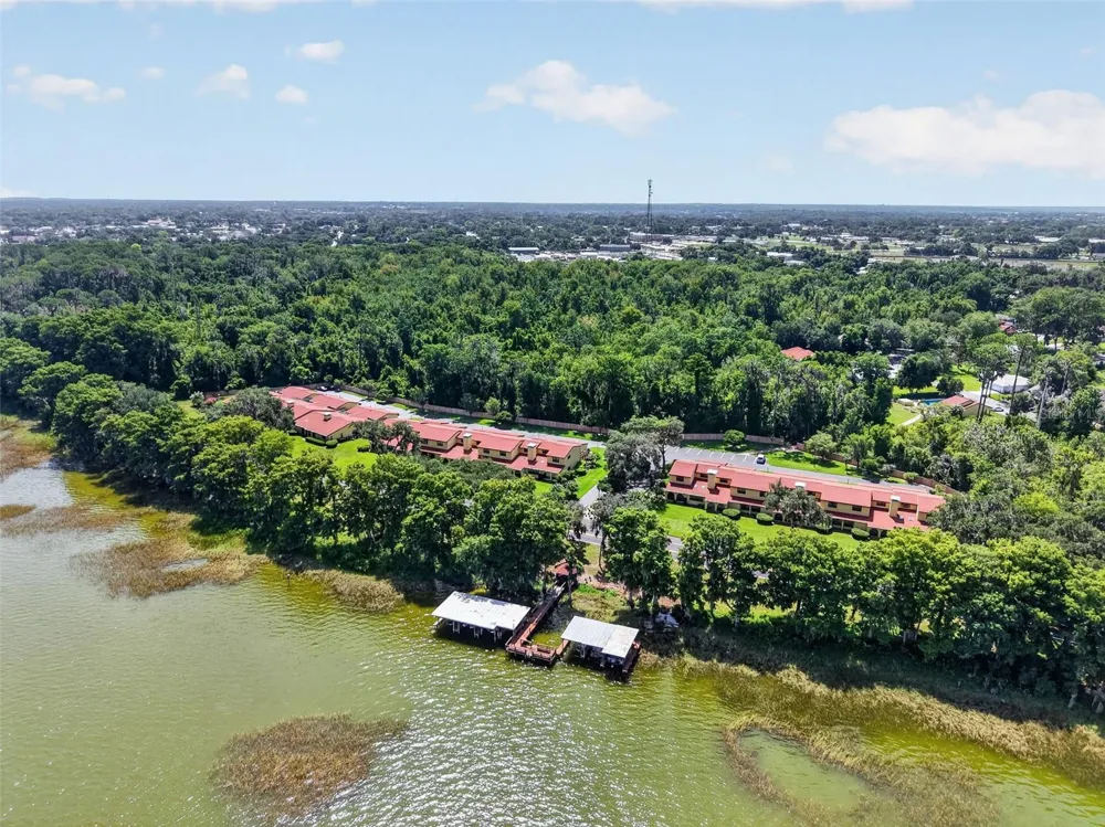 1111 LAKESHORE DRIVE #C3 Eustis, FL 32726