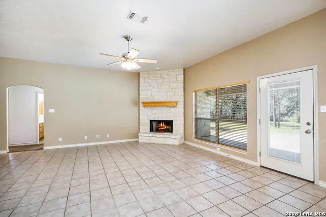 112 LEGACY TRCE La Vernia, TX 78121
