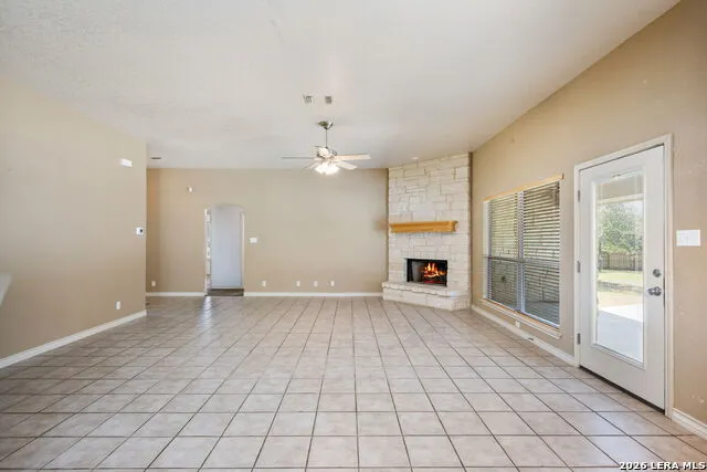 112 LEGACY TRCE La Vernia, TX 78121