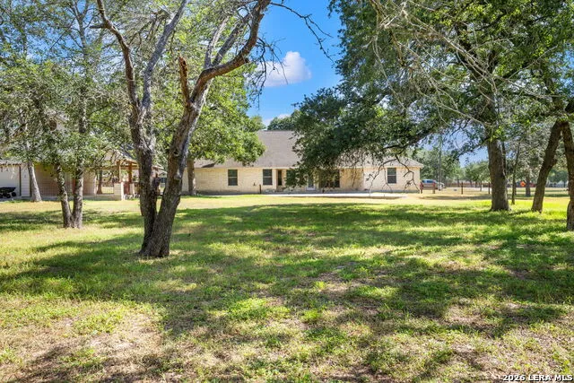 112 LEGACY TRCE La Vernia, TX 78121