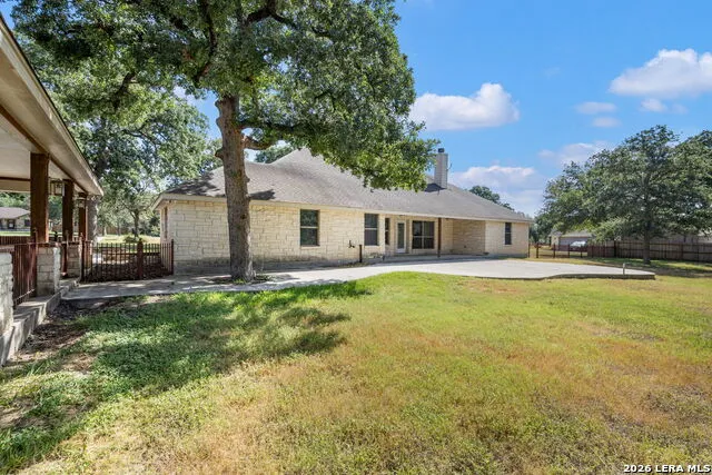 112 LEGACY TRCE La Vernia, TX 78121