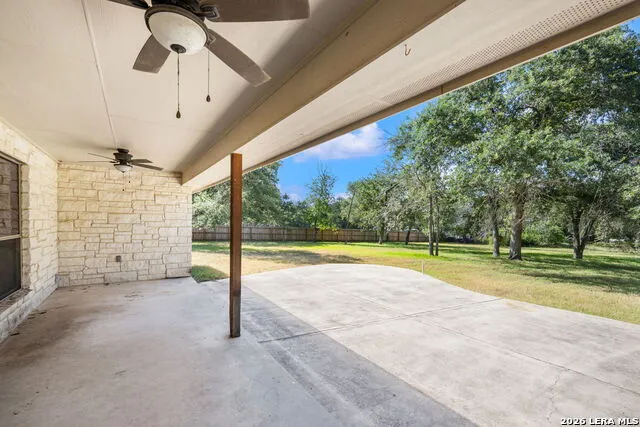 112 LEGACY TRCE La Vernia, TX 78121
