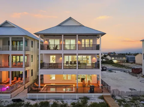 5931 Gulf Drive
