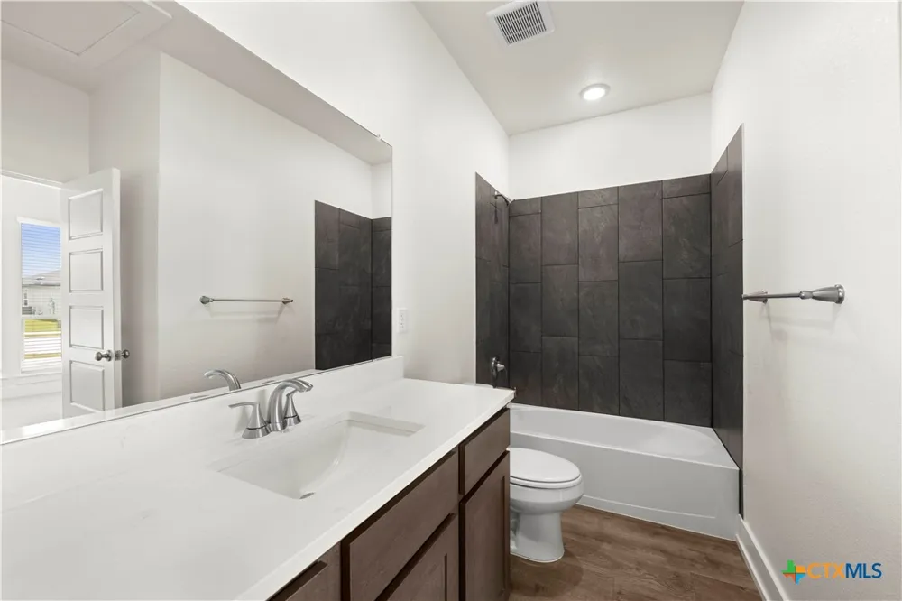 413 Mustang Loop Nolanville, TX 76559