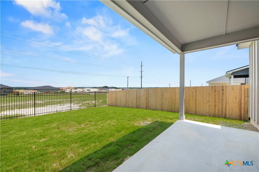 413 Mustang Loop Nolanville, TX 76559