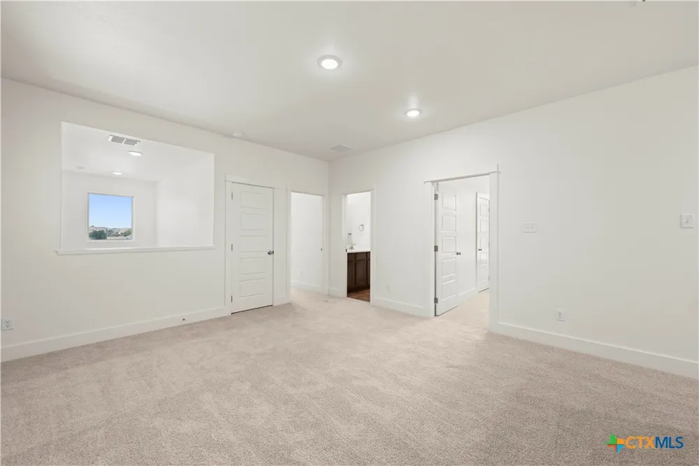 413 Mustang Loop Nolanville, TX 76559