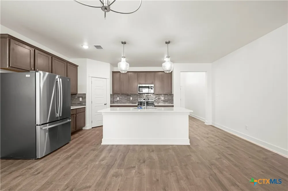 413 Mustang Loop Nolanville, TX 76559