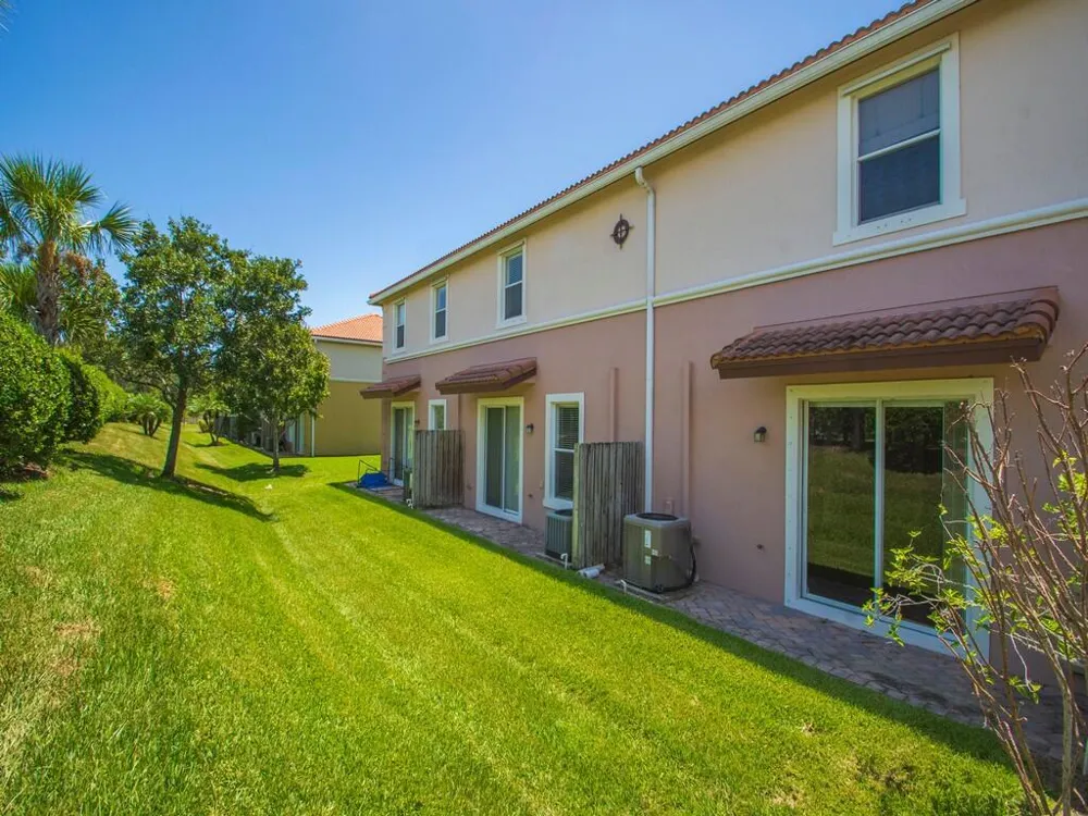 1189 Normandie Way Vero Beach, FL 32960